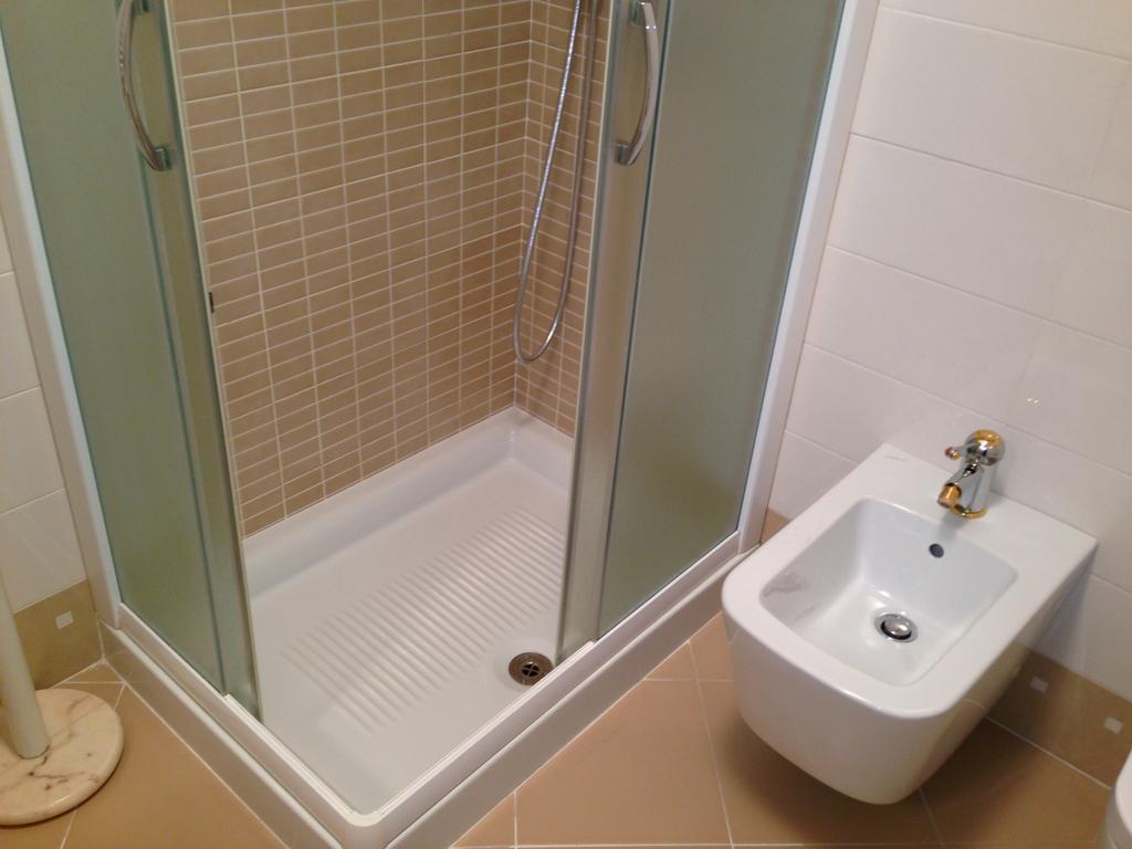 Apartment Zagara - Gardone Riviera Center ภายนอก รูปภาพ