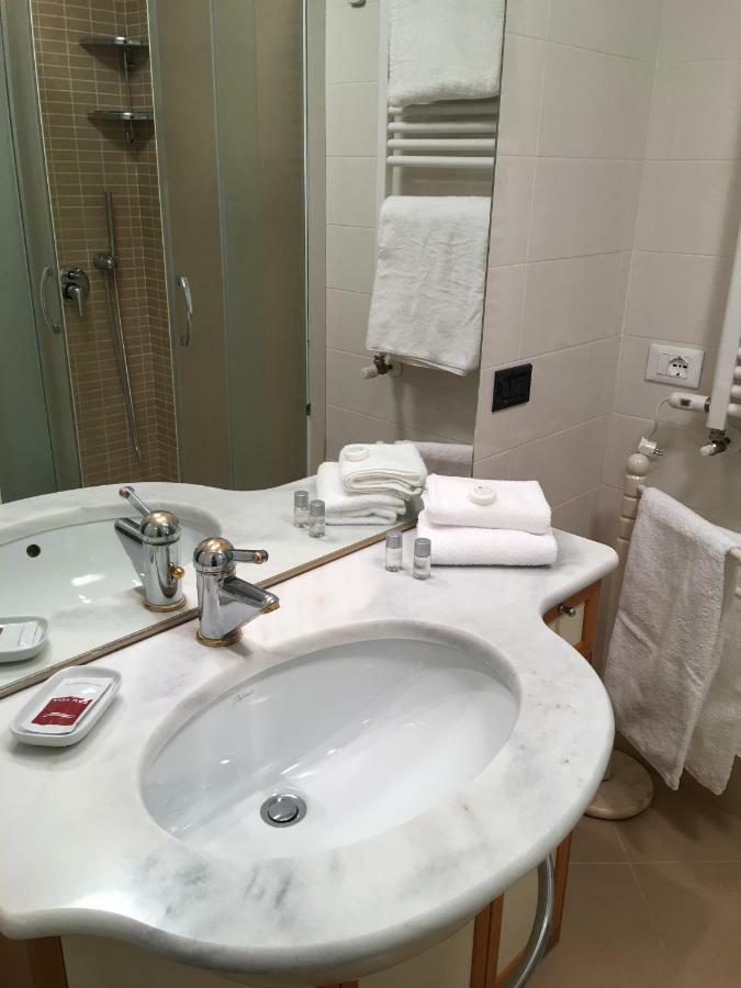 Apartment Zagara - Gardone Riviera Center ภายนอก รูปภาพ